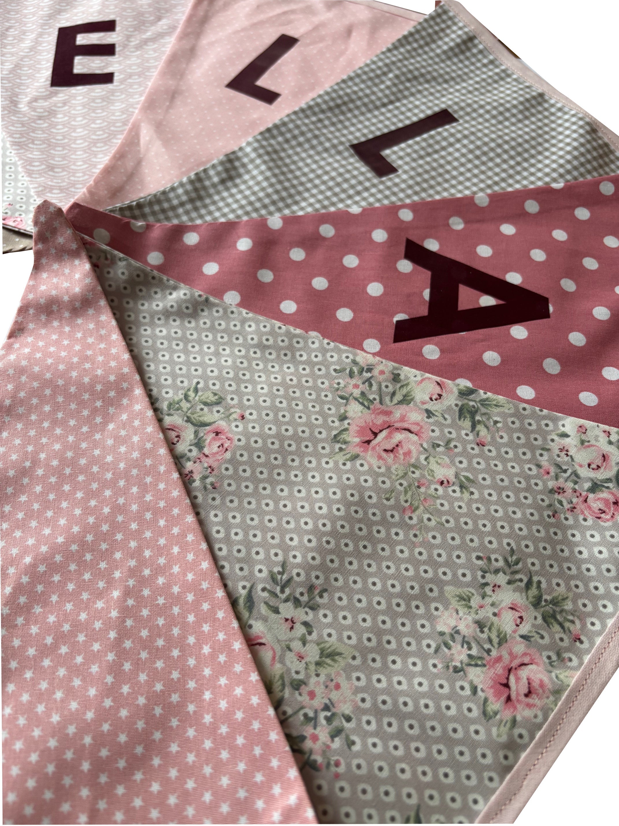 Vlaggetjes met naam: ontwerp Ella beige bloemetjes