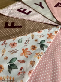 Vlaggetjes met naam: ontwerp Feya