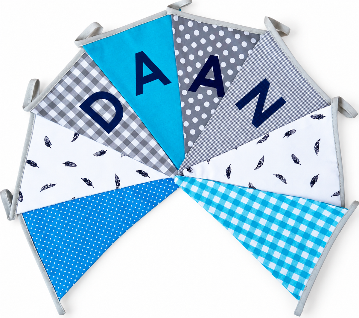 Vlaggetjes met naam: ontwerp Daan Veertjes