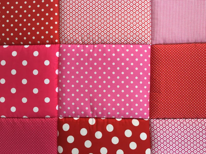 Boxkleed 70x90 75x90 75x95 80x80 80x100 100x100 Rond 90/95 cm Roze met Rood - boxkleed